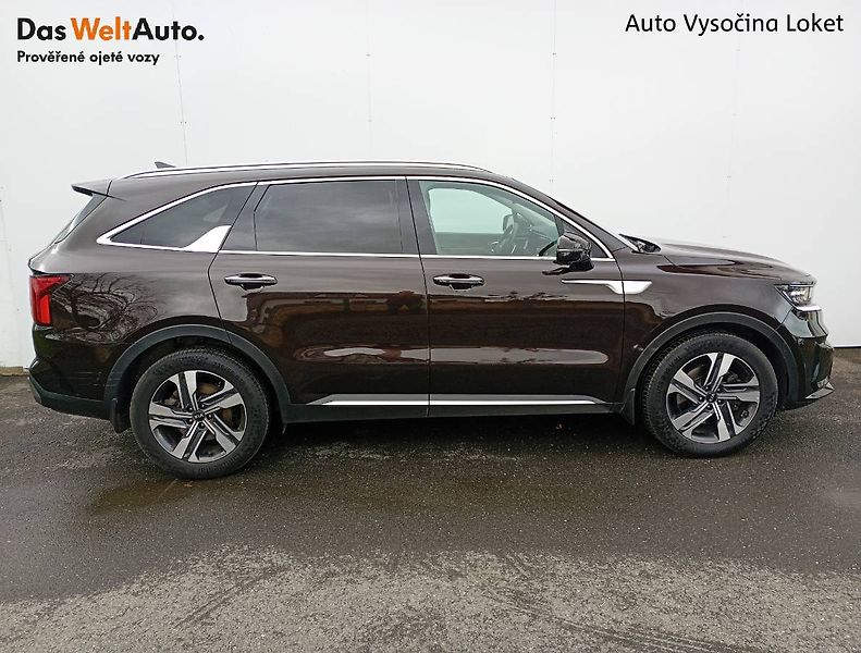 Kia Sorento (2021) 2.2 CRDI 148kW 4x4 8 DCT - fotka 9 z 31