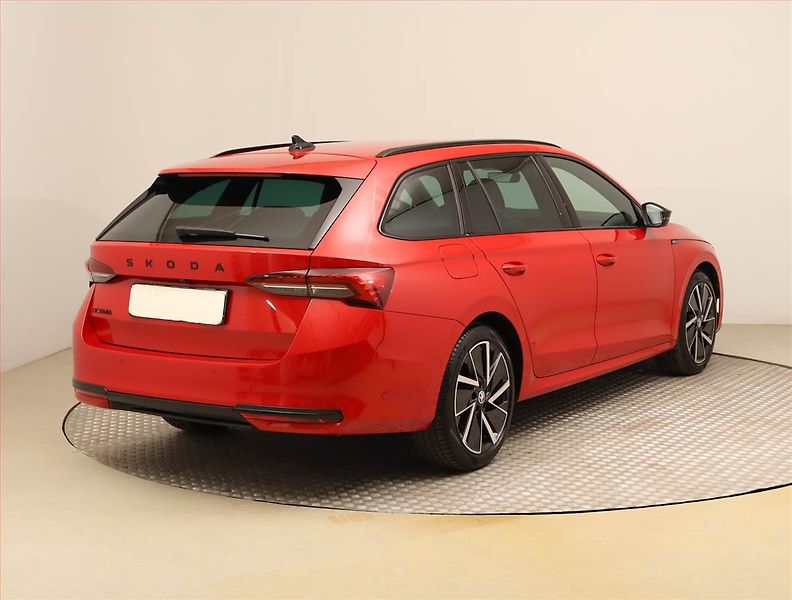 Škoda Octavia (2024) 1.5 TSI, Sportline - fotka 5 z 26