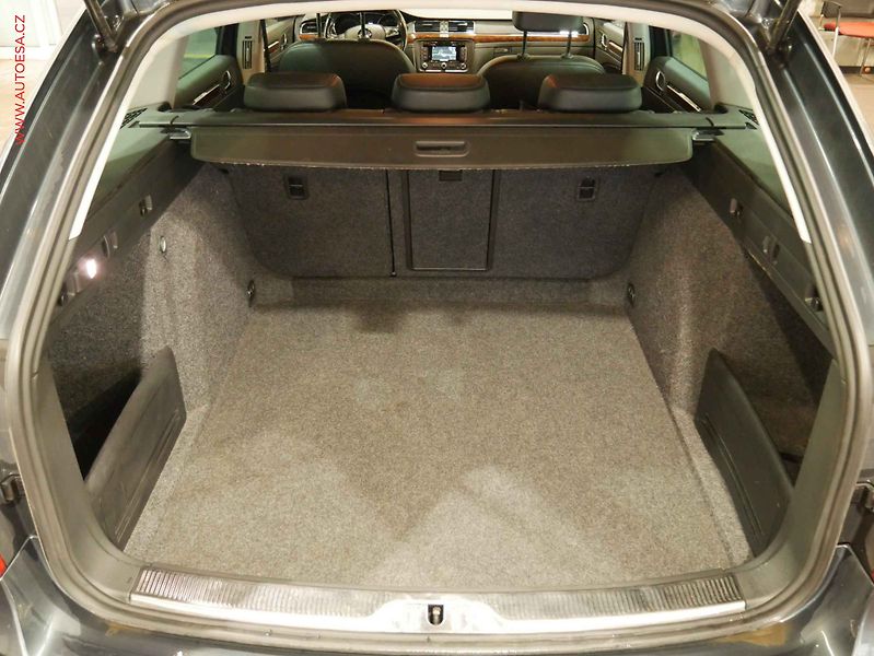 Škoda Superb (2014) 2.0TDi, 1.maj, Navi, xenon - fotka 7 z 19