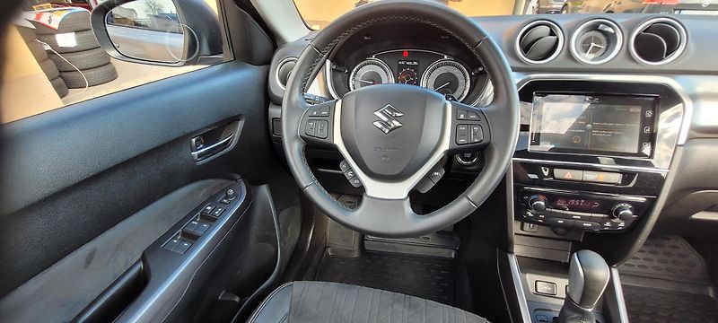 Suzuki Vitara (2018) 1,4 103kW DSG 4×4 BoosterJet - fotka 21 z 55