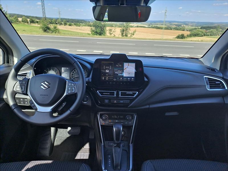Suzuki S-Cross (2026) 1,4 Elegance AllGrip AT - fotka 18 z 20