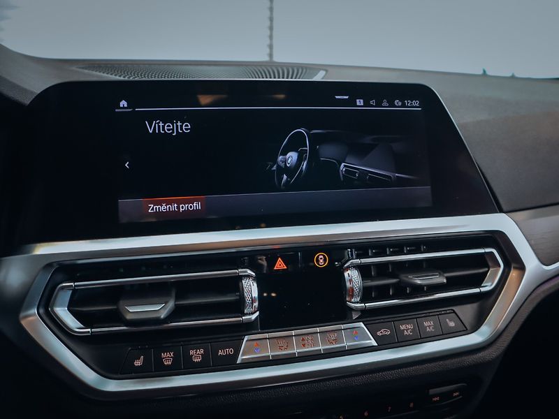 BMW Řada 3 3M340i xDrive 275 kW - fotka 11 z 27