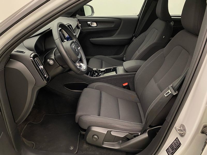 Volvo XC40 PURE ELECTRIC RECHARGE CORE  - fotka 3 z 55