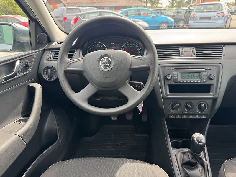 Škoda Rapid (2013) Ambition 1.2 TSI 63kW - fotka 19 z 37