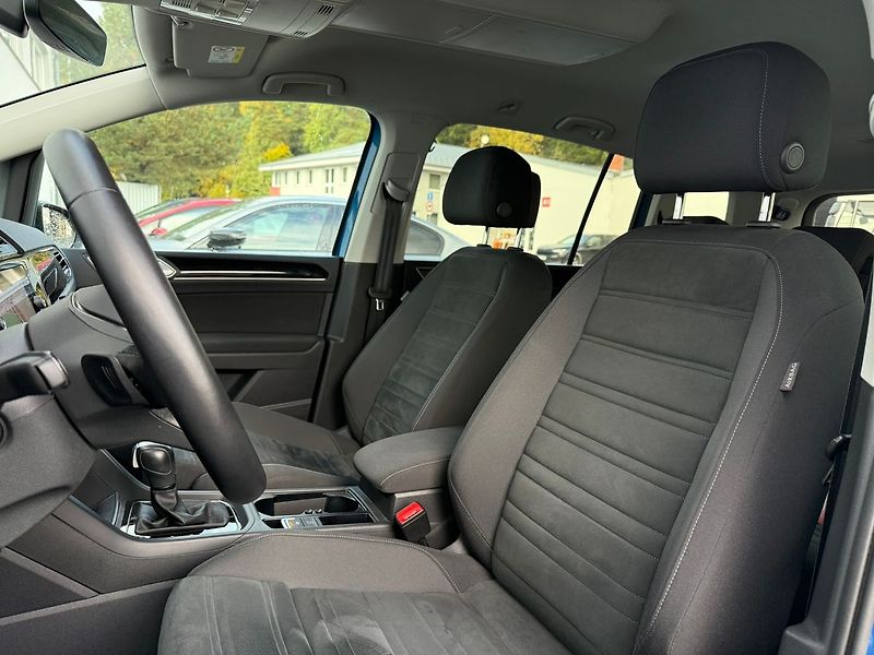 Volkswagen Touran 2.0TDI 110kW Highline 7m NT TZ - fotka 7 z 16