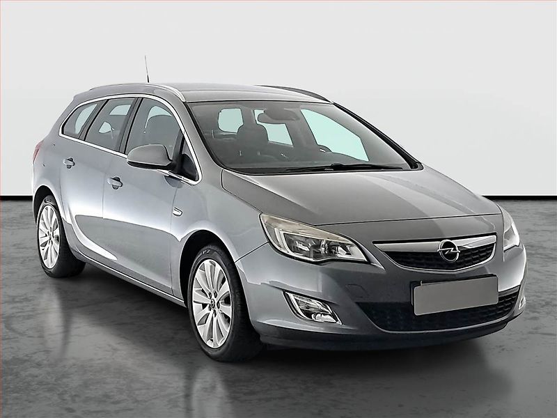 Opel Astra (2011) Cosmo 1.4 T, ČR,1.maj - fotografie inzerátu