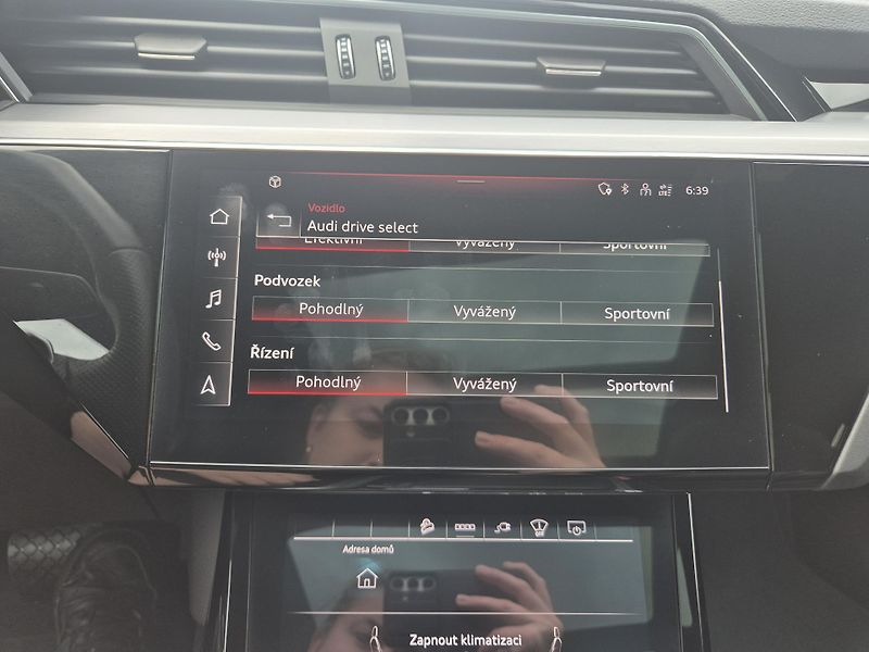 Audi e-tron SPORTBACK S 370kw SOH 96% - fotka 29 z 48