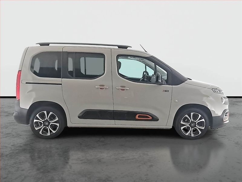 Citroën Berlingo (2019) Feel 1.2 PureTech, 5Míst, ČR - fotka 6 z 16