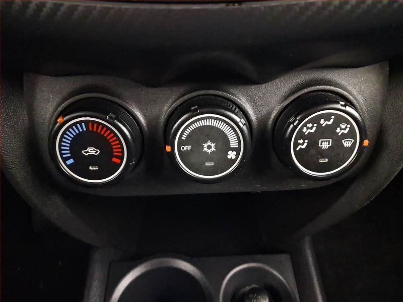 Mitsubishi ASX (2017) 1.6 MIVEC - fotka 18 z 18
