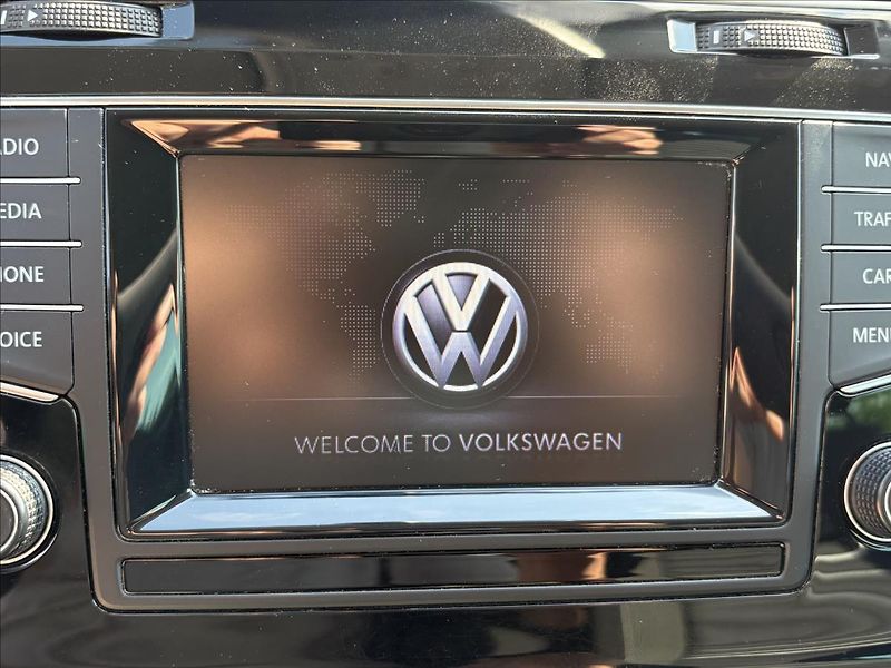 Volkswagen Golf 2,0 TDi 110kW Cup,Navi,Kamera - fotka 15 z 38