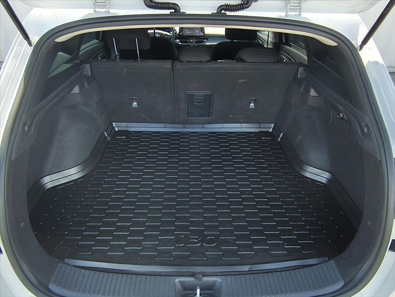 Hyundai i30 1,5   T-GDI MHEV - fotka 22 z 22