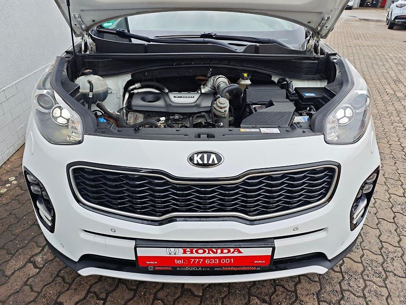 Kia Sportage (2016) 1.6 T-GDi GT-line AWD 130kW - fotka 8 z 43