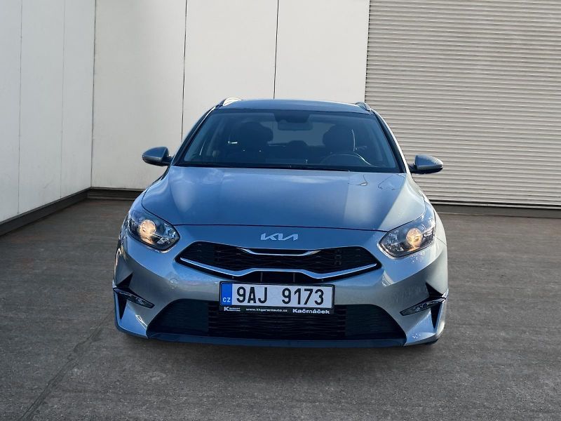 Kia Ceed (2022) SPIN 1.5T-GDI 118kW CZ DPH - fotka 2 z 11