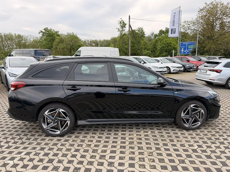 Hyundai i30 1,5 T-GDI DCT MHEV N LINE,DPH - fotka 5 z 17