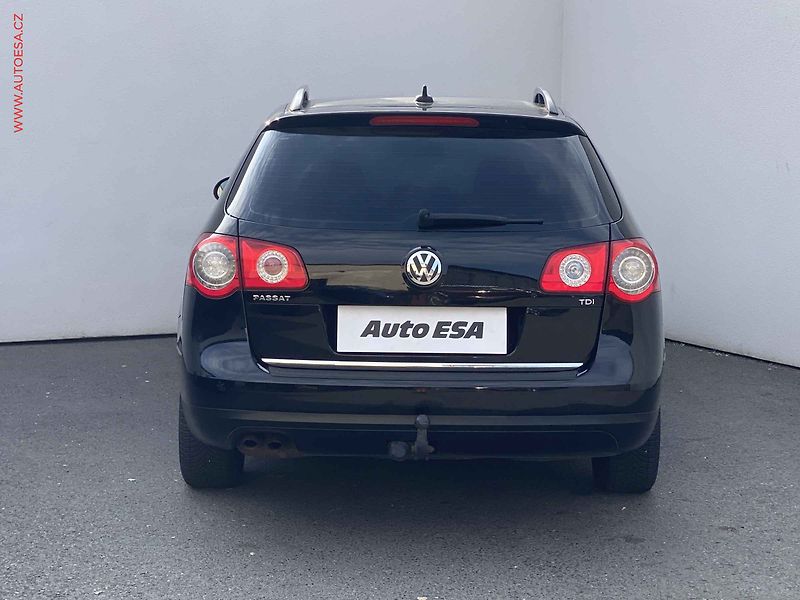 Volkswagen Passat (2008) 1.9 TDi, Trendline, AC - fotka 5 z 17