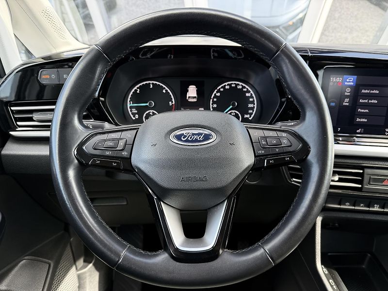 Ford Tourneo Connect 2,0 EcoBlue Titanium - fotka 27 z 38