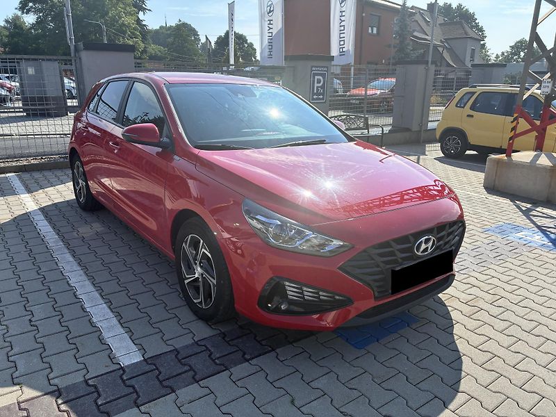 Hyundai i30 HB 1.5DPi 81kW COMFORT TAŽNÉ - fotka 1 z 10
