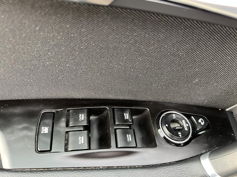 Hyundai i40 1.7CRDi NAVI KAMERA TEMPOMAT - fotka 12 z 46
