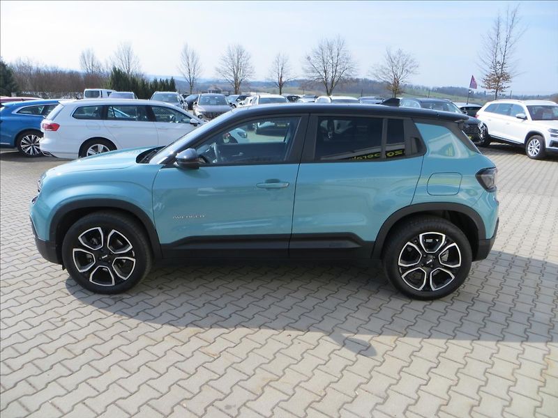 Jeep Avenger 1,2 Turbo DCT6 Summit JBL ČR - fotka 4 z 29