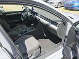 Volkswagen Passat 2,0 TDI PANORAMA WEBASTO TAŽNÉ - náhled 6
