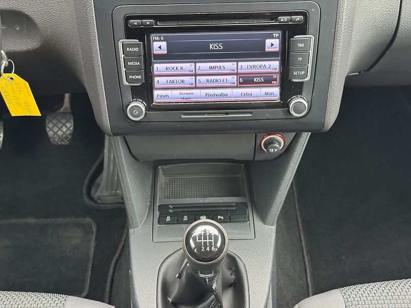 Volkswagen Touran (2014) Comfortline 1.6 TDI 77kW - fotka 19 z 29