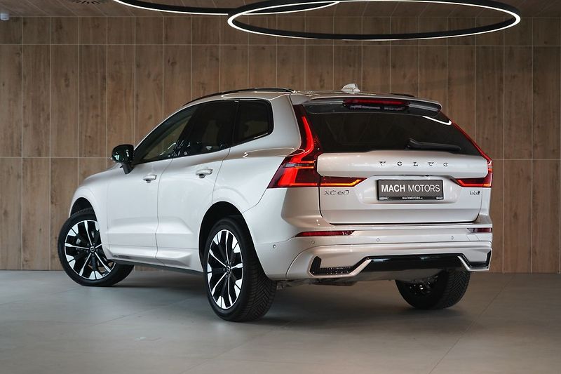 Volvo XC60 B5 ULTRA Dark, Bowers, Masáž - fotka 11 z 46