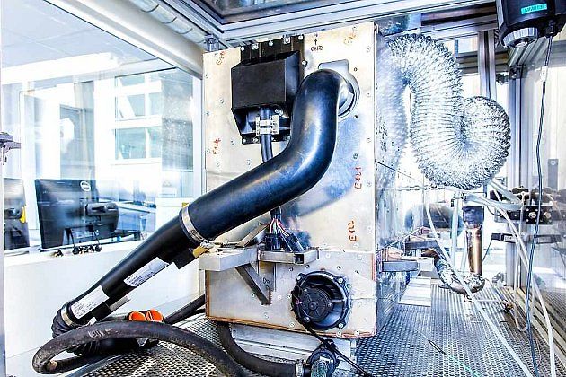 Nissan chystá palivové články na ethanol.