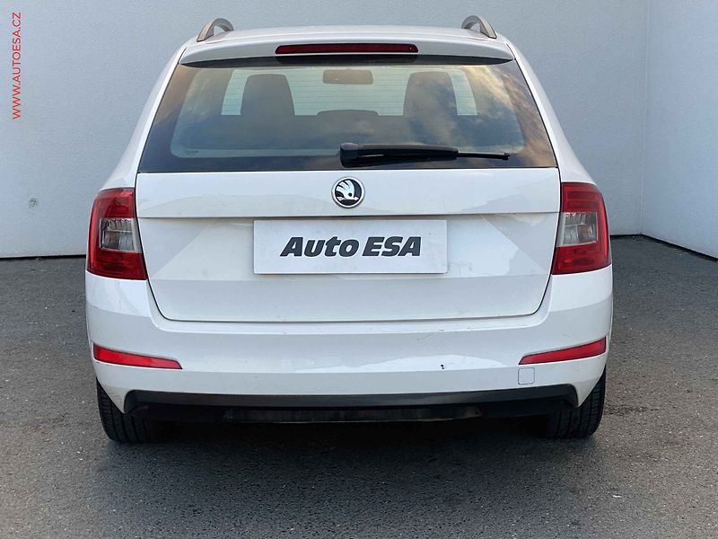 Škoda Octavia (2015) 1.6TDi, ČR, Ambition, +kola - fotka 5 z 15