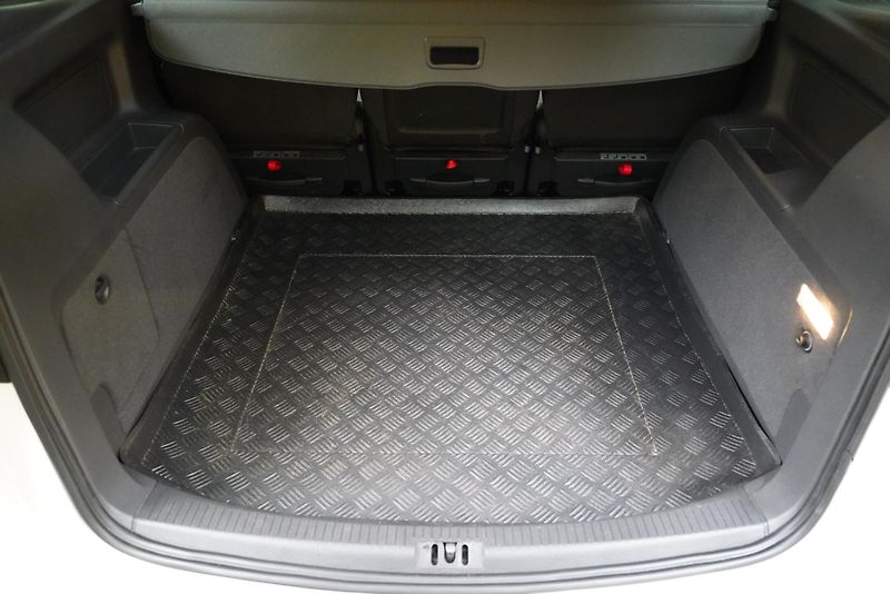 Volkswagen Touran - fotka 25 z 25
