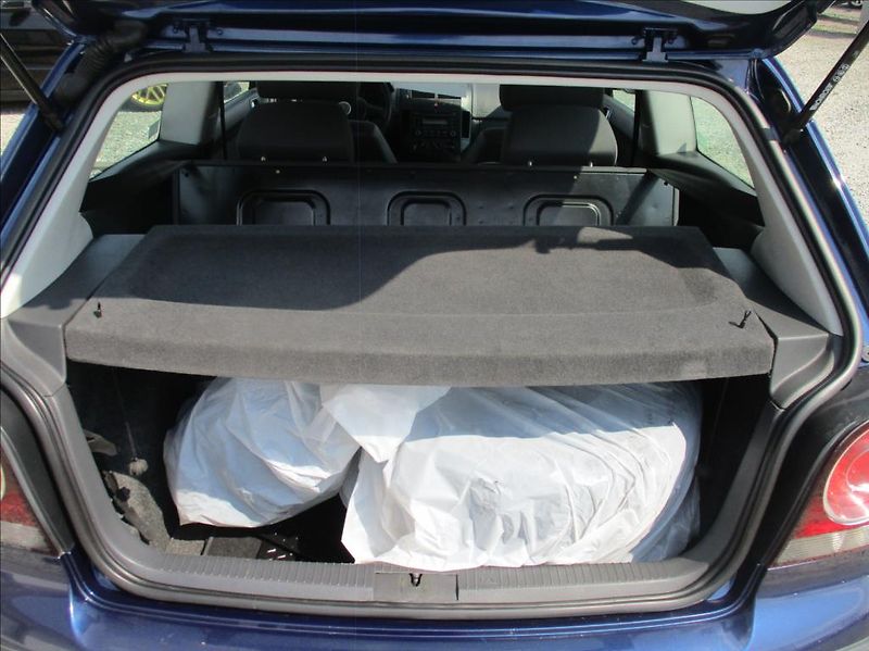 Volkswagen Polo 1,2 i,servisní kniha,ABS, - fotka 9 z 24
