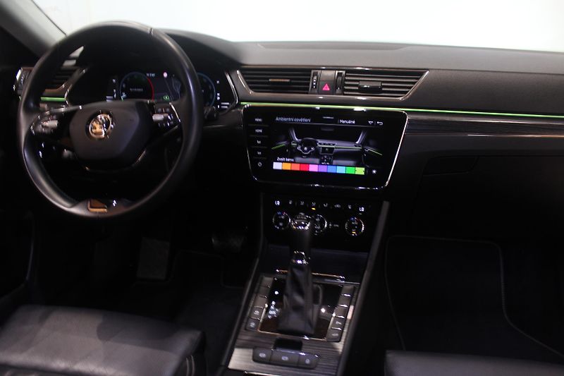 Škoda Superb (2021) 2.0TDI DSG Edition Style+ - fotka 34 z 39