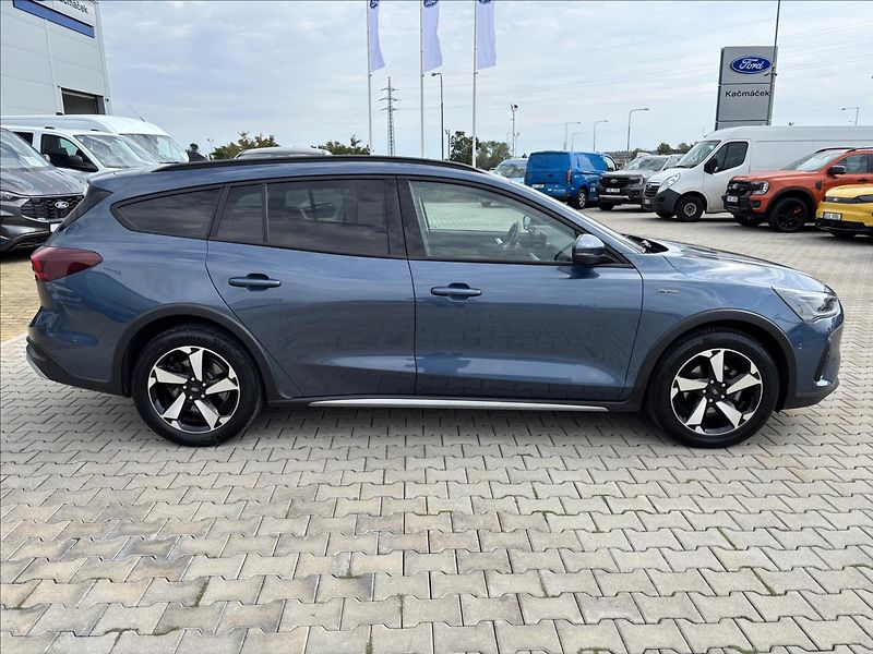 Ford Focus 1,0 mHEV 114kW Active DPH - fotka 6 z 44
