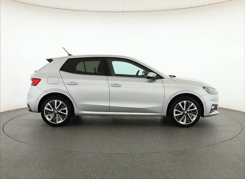 Škoda Fabia (2021) Style Plus 1.0 TSI, Serv.kniha - fotka 6 z 16