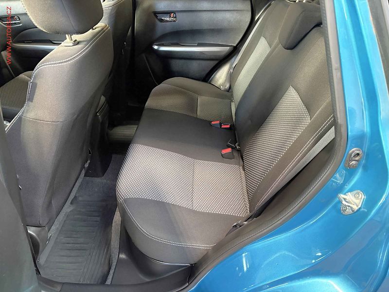 Suzuki Vitara (2020) 1.4T 4x4, 1.maj,ČR, Premium - fotka 10 z 15