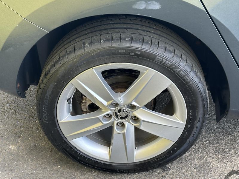 Škoda Fabia (2018) 1.0TSI/70kW * 1.Maj. * KLIMA  - fotka 31 z 32