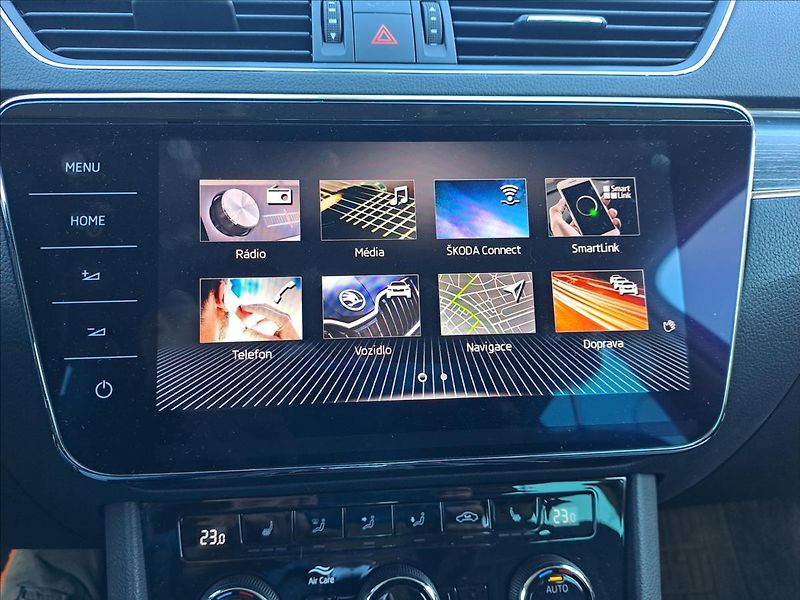 Škoda Superb 2,0 TDI DSG 4x4 - fotka 13 z 22