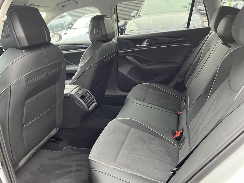 Volkswagen Passat Business 2,0 TDI DSG - fotka 23 z 23