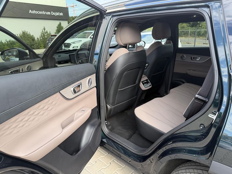 Chery Tiggo 8 PHEV (2026) - fotka 12 z 16