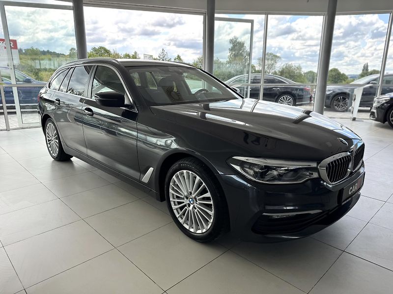 BMW Řada 5 530i xDrive*360Kam*KeyLess*TOP - fotka 4 z 45