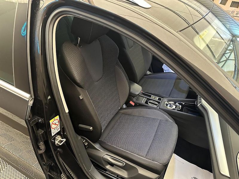 Škoda Octavia (2021) SW 1.0 TSI Ambition DSG 81 kW - fotka 14 z 24