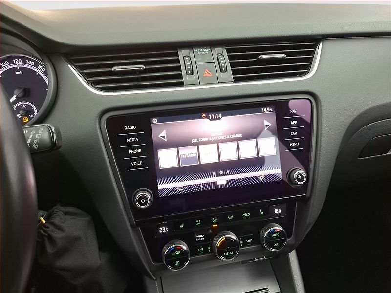 Škoda Octavia (2019) Ambition 1.6 TDI, ČR,1.maj - fotka 12 z 19
