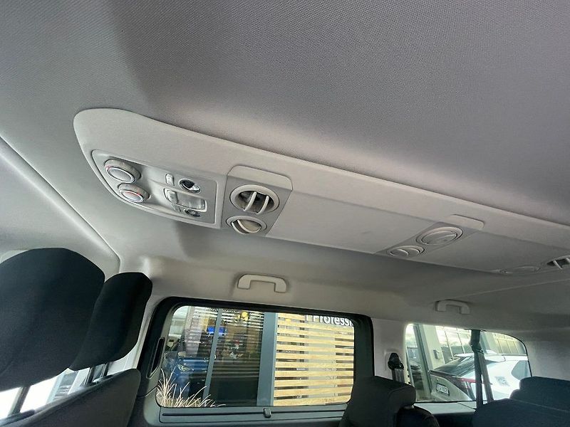 Toyota ProAce Verso 2.0D 177HP A/T Business 9 Comf - fotka 25 z 31