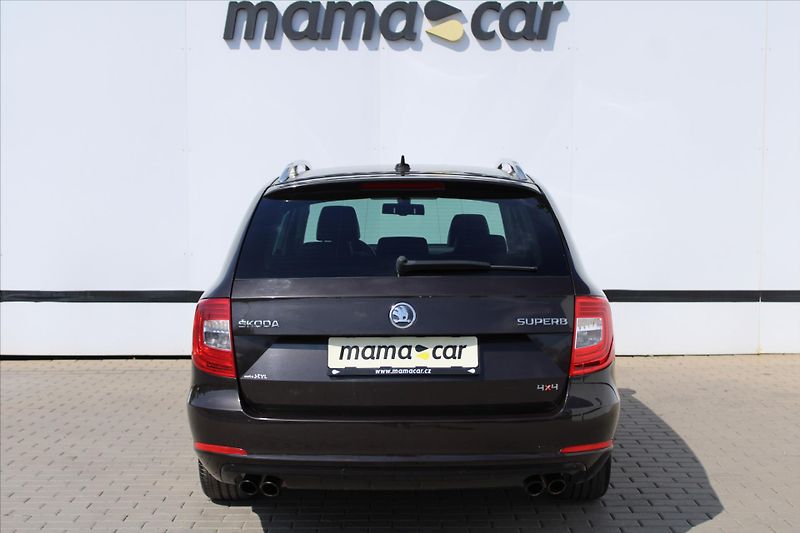 Škoda Superb 3.6 FSI 4x4 L&K NAVI DPH ČR - fotka 6 z 25