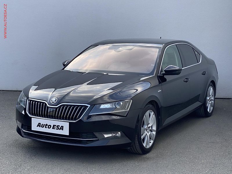 Škoda Superb (2015) 2.0 TDi 4x4, ČR, DSG - fotka 3 z 20