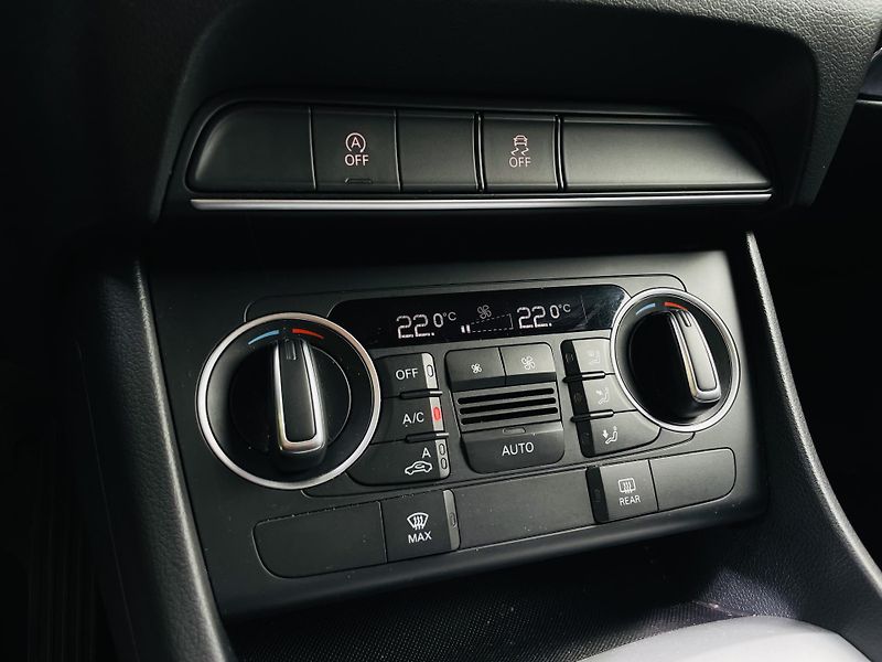 Audi Q3 1.4TFSI MAN SERVISKA TAŽNÉ - fotka 33 z 41