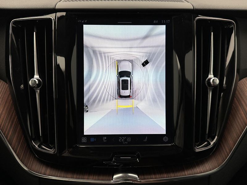 Volvo XC60 T8 AWD RECHARGE BRIGHT PLUS  - fotka 47 z 48