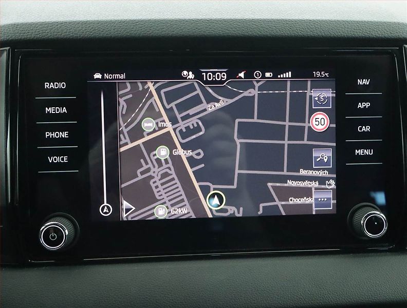 Škoda Karoq (2024) Sportline 1.5 TSI - fotka 20 z 21