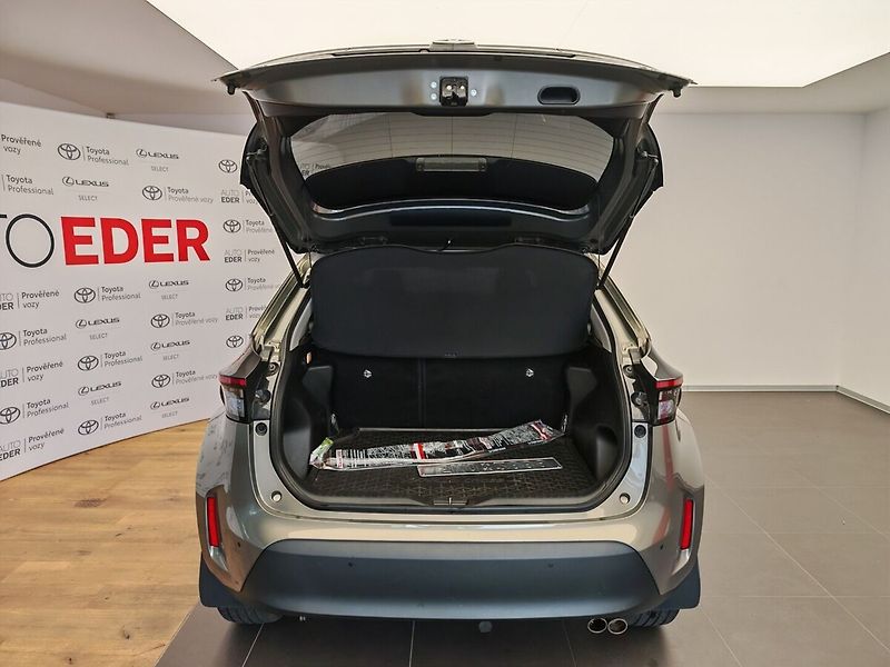 Toyota Yaris Cross 1.5 Hybrid eCVT AWD Comfort - fotka 8 z 31