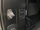 Land Rover Defender 110 D250 X-DYNAMIC SE AWD CZ - náhled 29