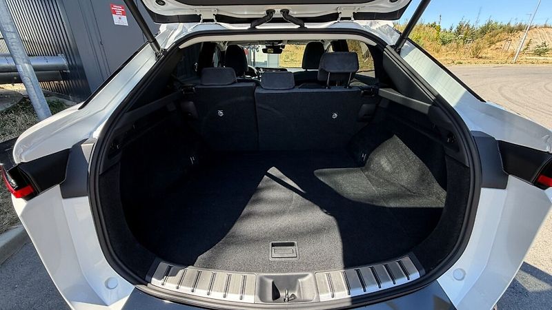 Lexus RZ 450e 450e LUXURY TOP PANORAMIC DIRE - fotka 25 z 27